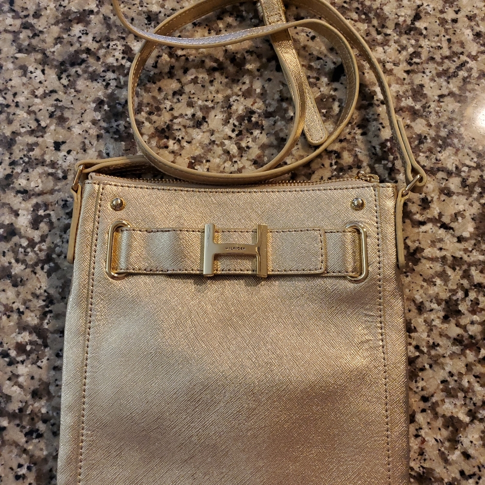 Authentic Tommy Hilfiger